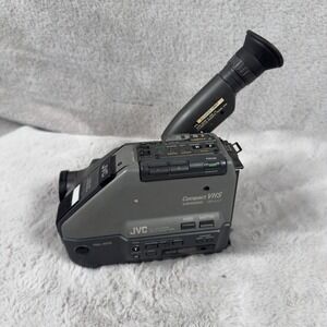 JVC GR-AX7 Compact VHS Videomovie Camcorder Vintage 1990 6x Power Zoom Japan